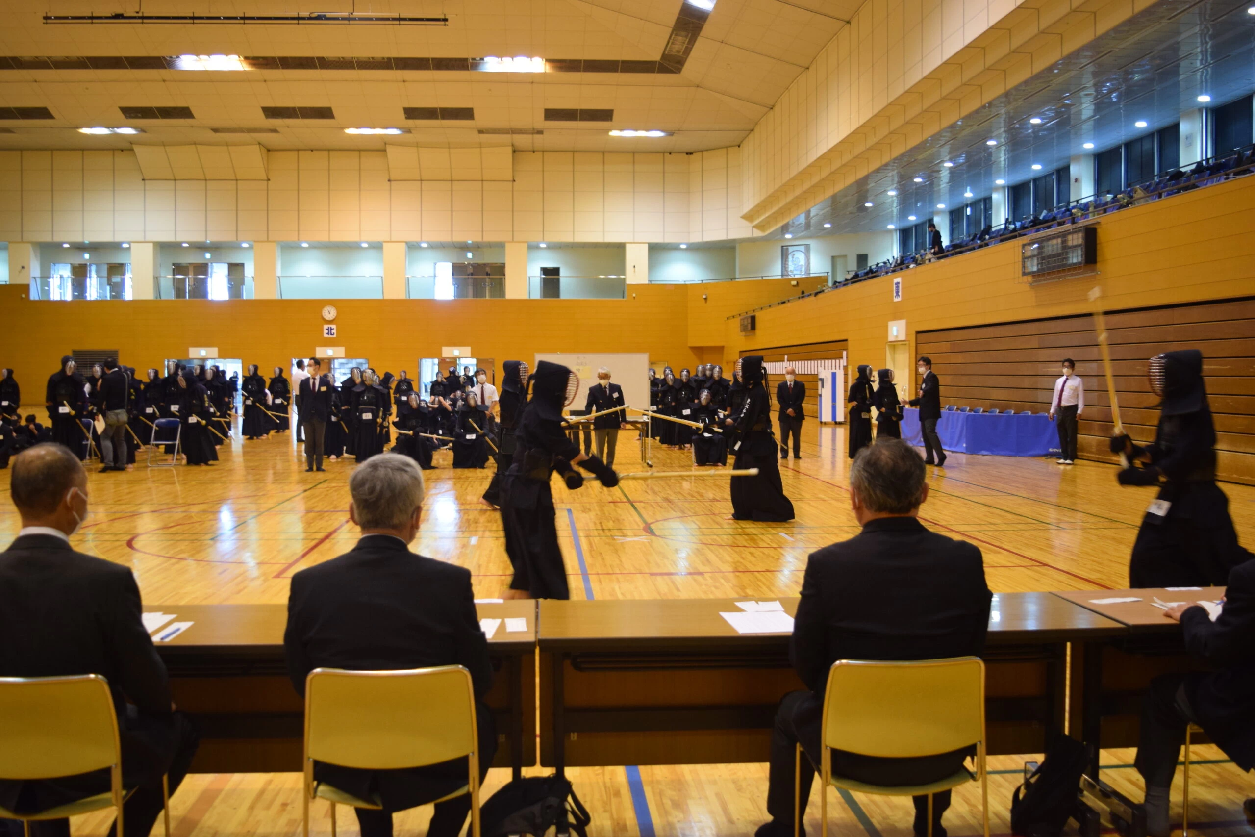 審査会